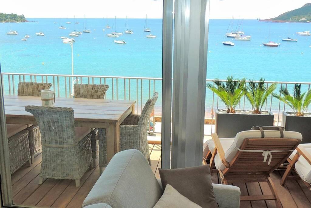 emplacement privilégié pour ce bel appartement Saint-Raphaël Exterior foto